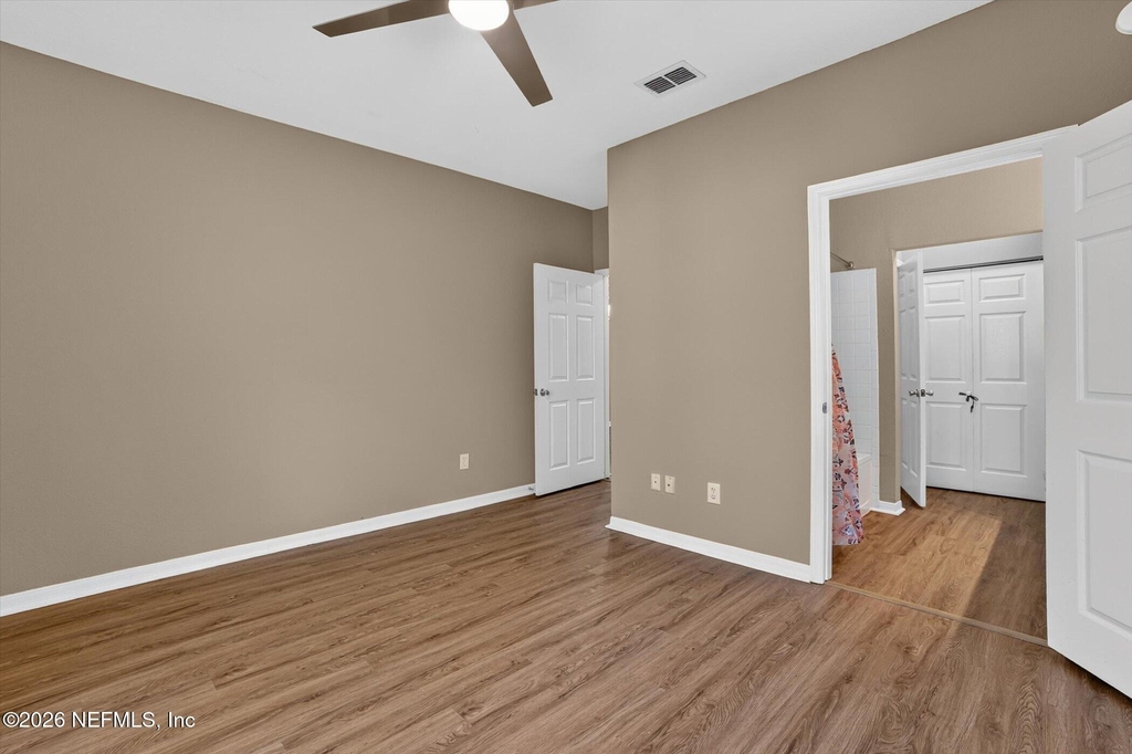 13703 Richmond Park Drive N - Photo 18