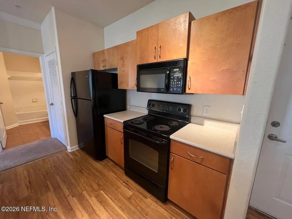 8290 Gate Parkway W - Photo 9