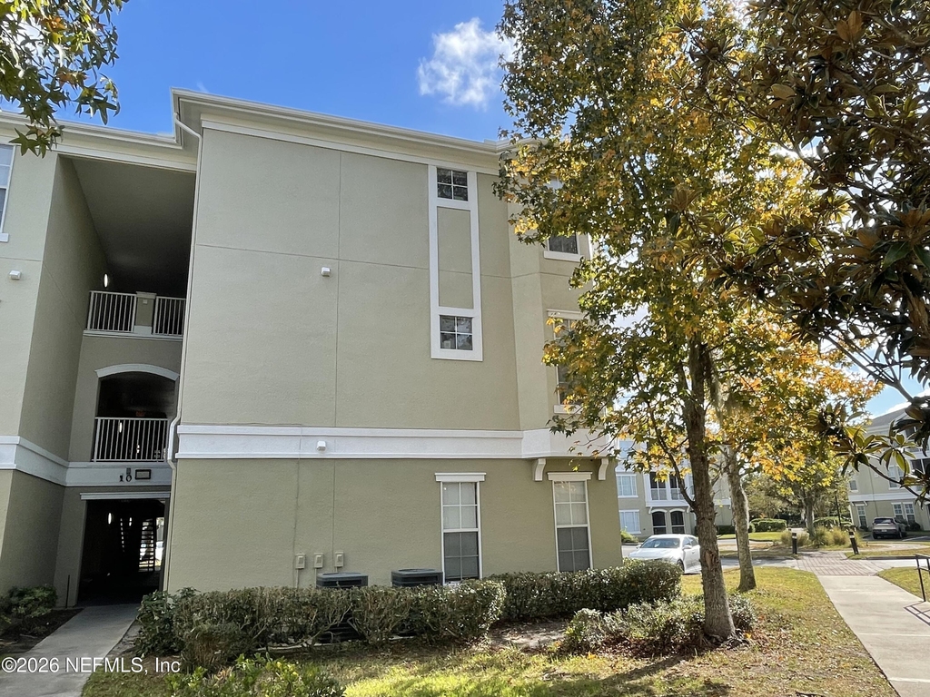 8290 Gate Parkway W - Photo 21