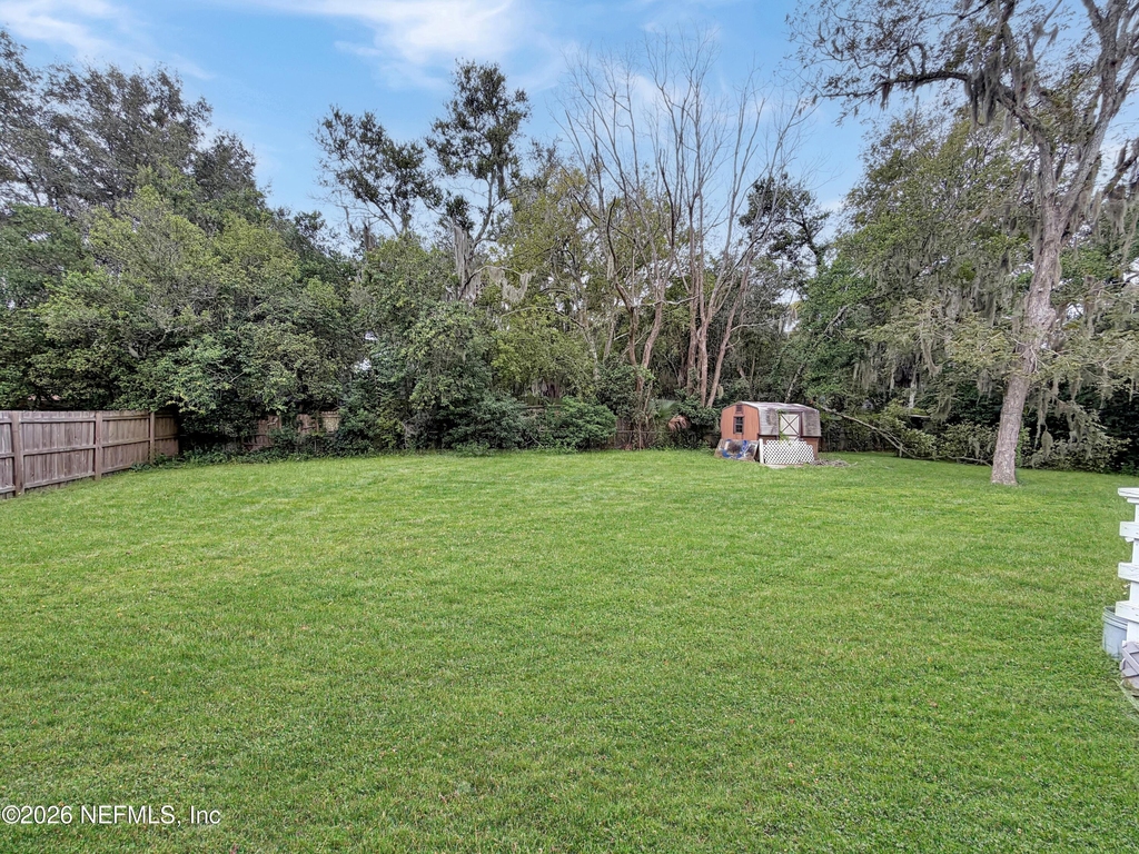 9738 Eisenhower Road - Photo 23