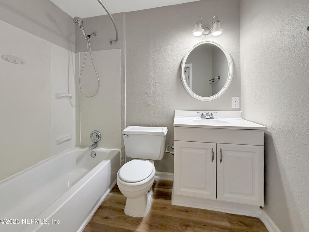 9738 Eisenhower Road - Photo 4