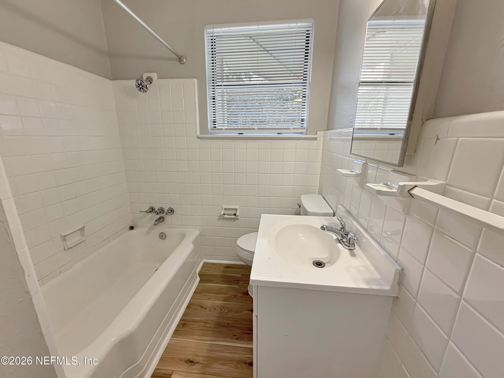 9738 Eisenhower Road - Photo 5