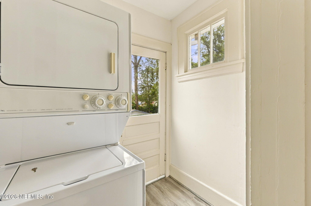 1145 Talbot Avenue - Photo 18