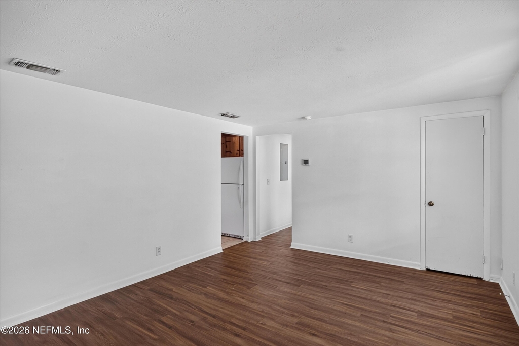 5812 Tampico Road - Photo 2