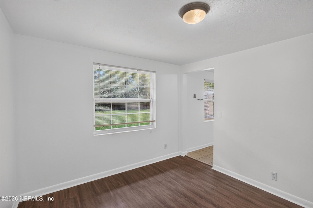 5812 Tampico Road - Photo 10