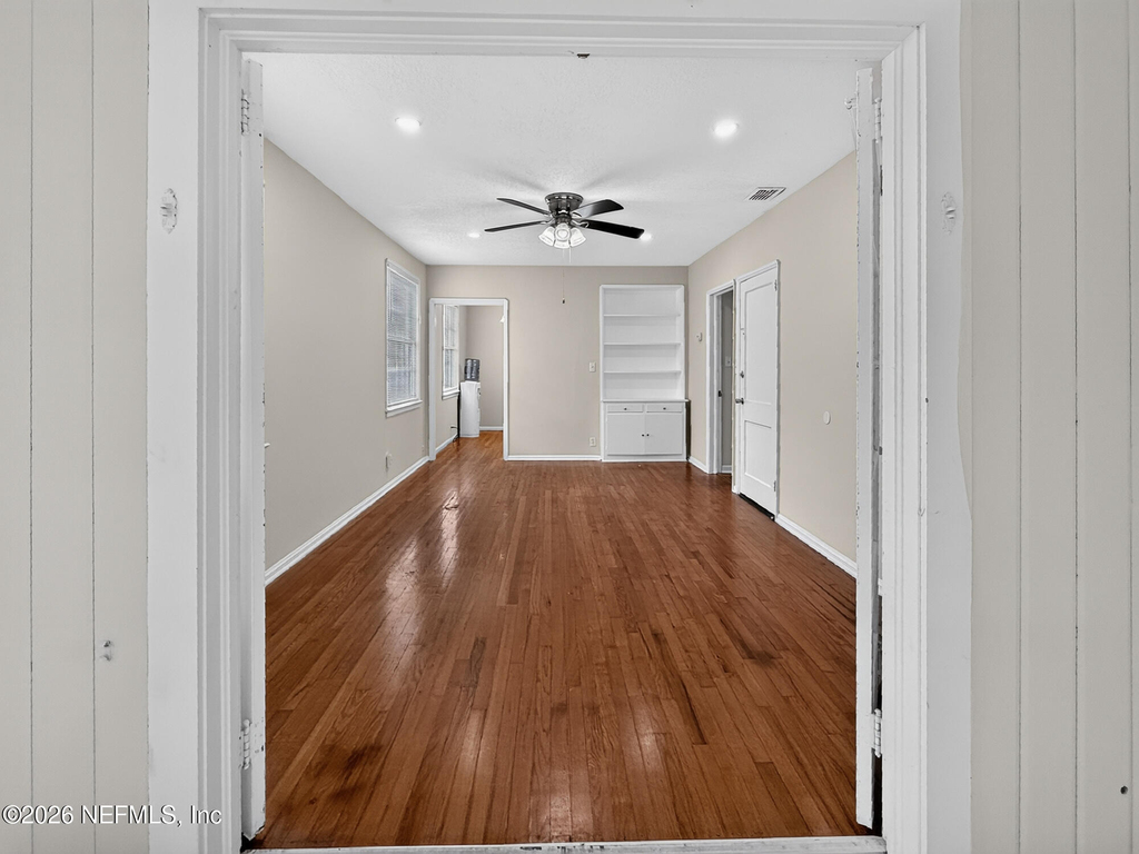 1547 Flagler Avenue - Photo 12