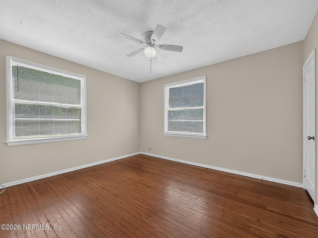 1547 Flagler Avenue - Photo 20
