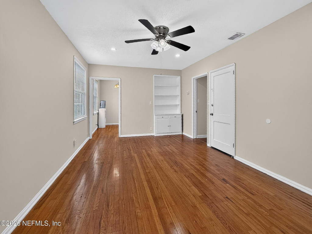 1547 Flagler Avenue - Photo 13