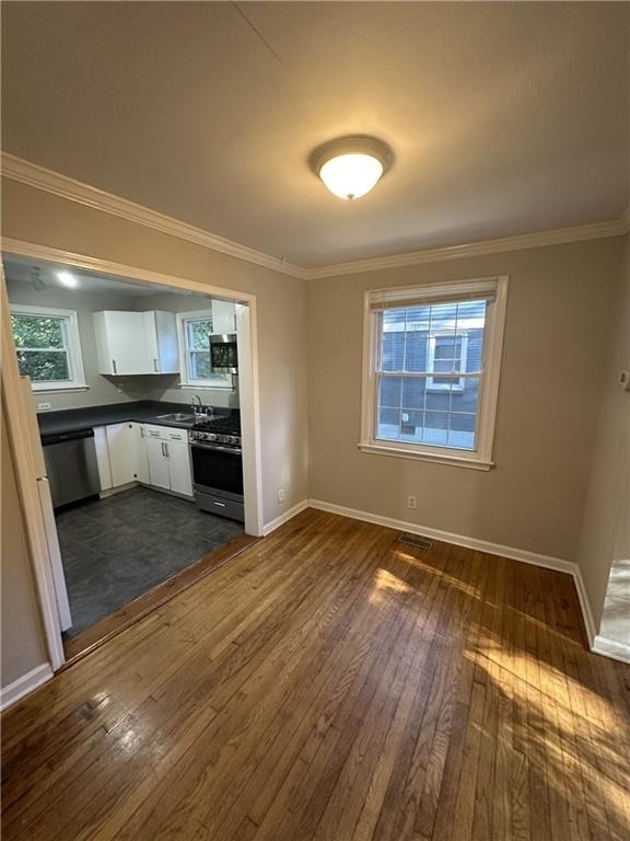 691 Daniel Avenue - Photo 2