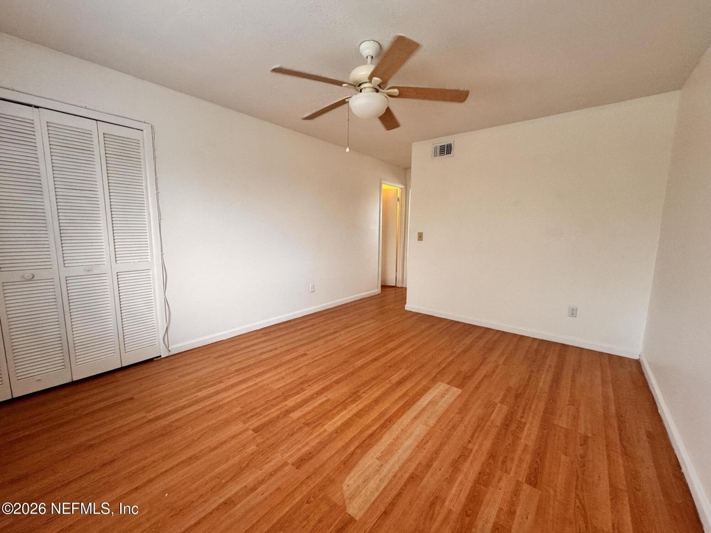 516 Aquatic Drive - Photo 11