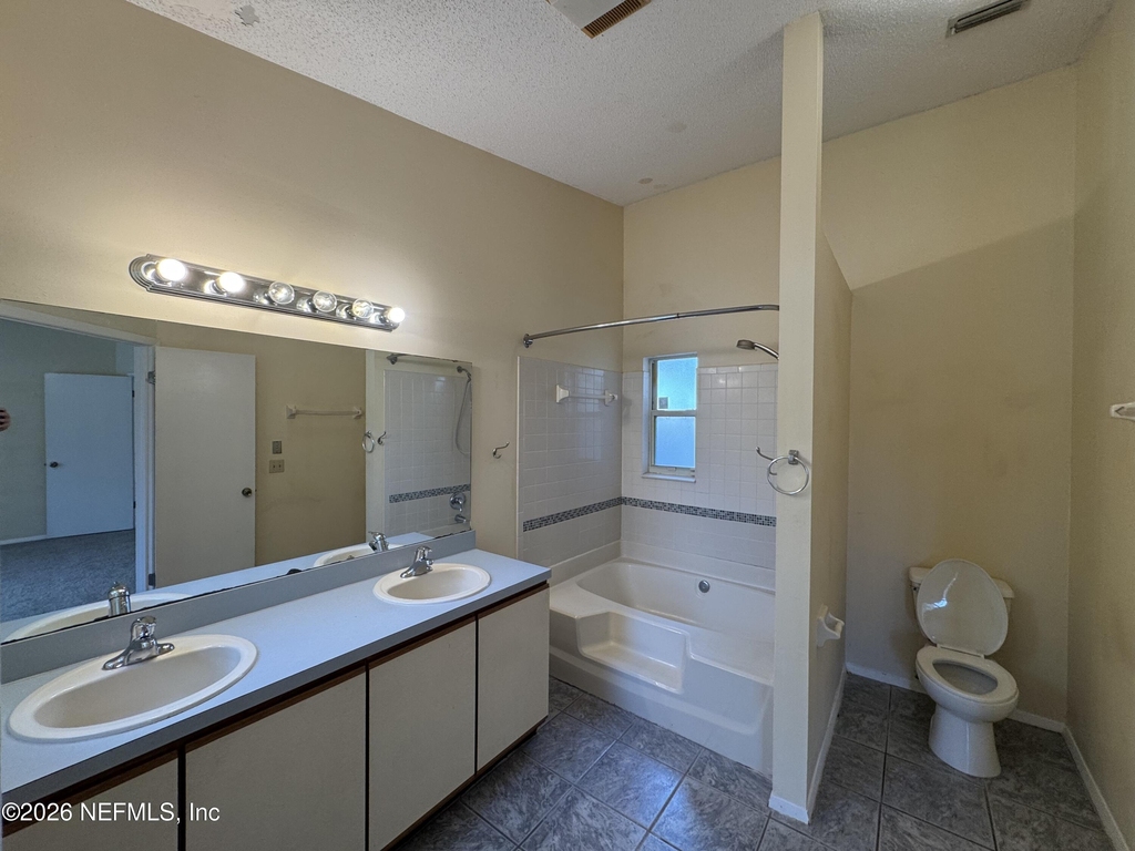 8055 Creedmoor Drive - Photo 3
