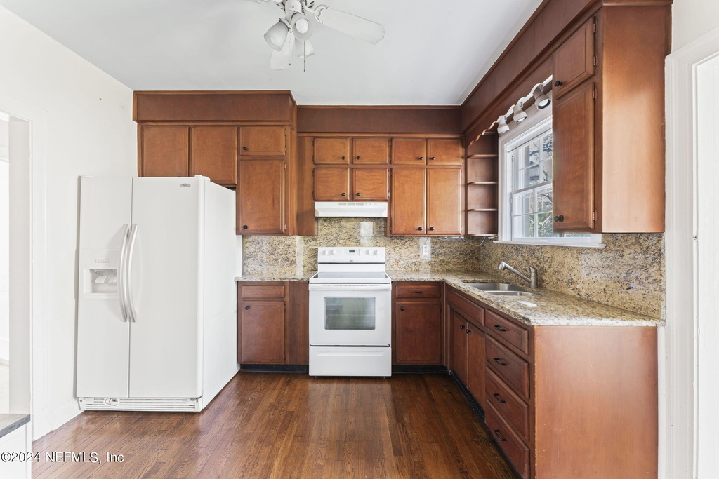 1916 San Marco Place - Photo 10