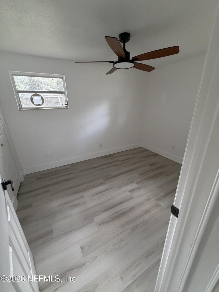 292 Mercury Drive - Photo 10