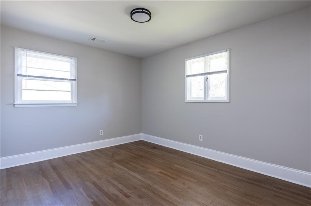 1891 Goddard Street Se - Photo 14