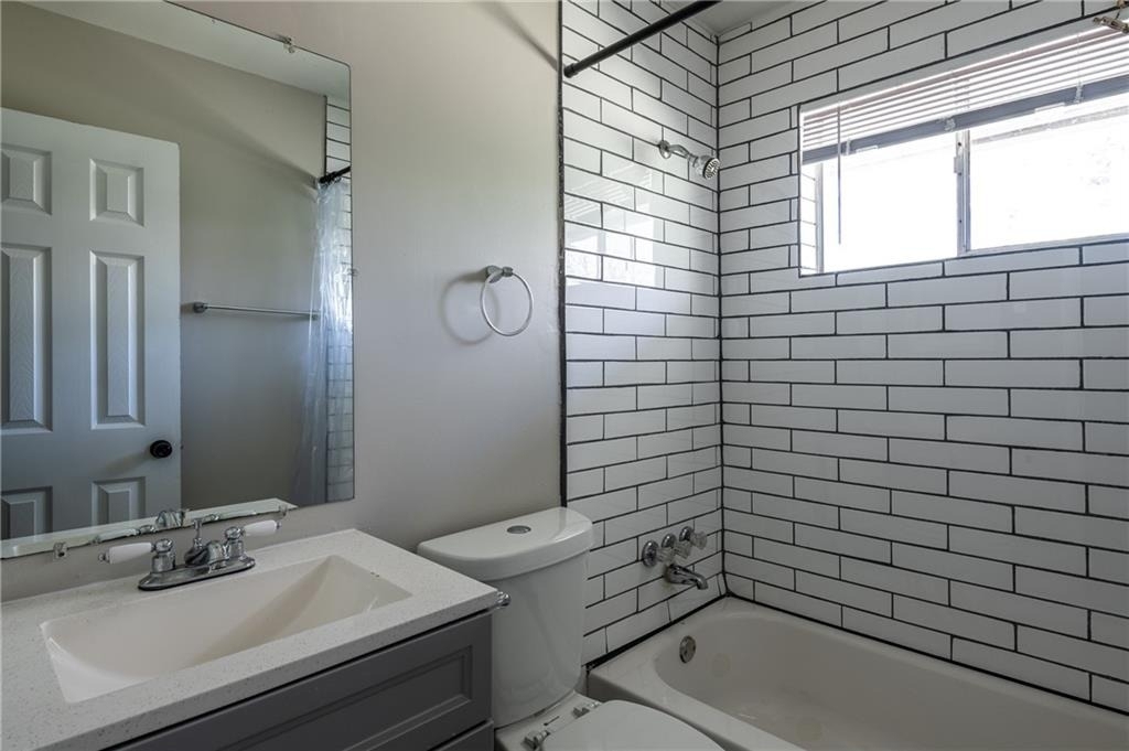1891 Goddard Street Se - Photo 11