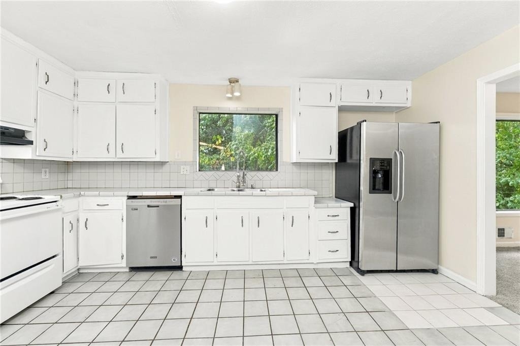 2576 Glenrock Drive - Photo 1