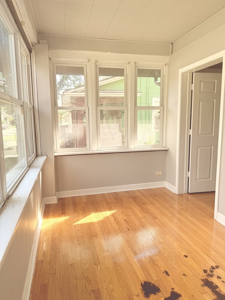 14948 Riverside Drive - Photo 6