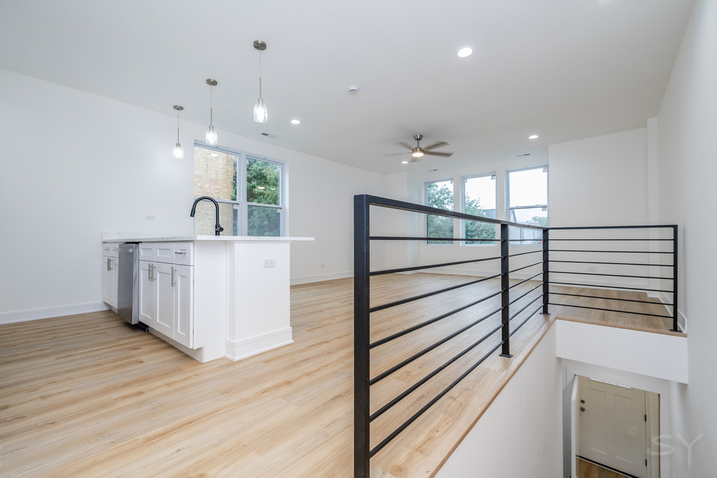535 N Lawndale Avenue - Photo 7