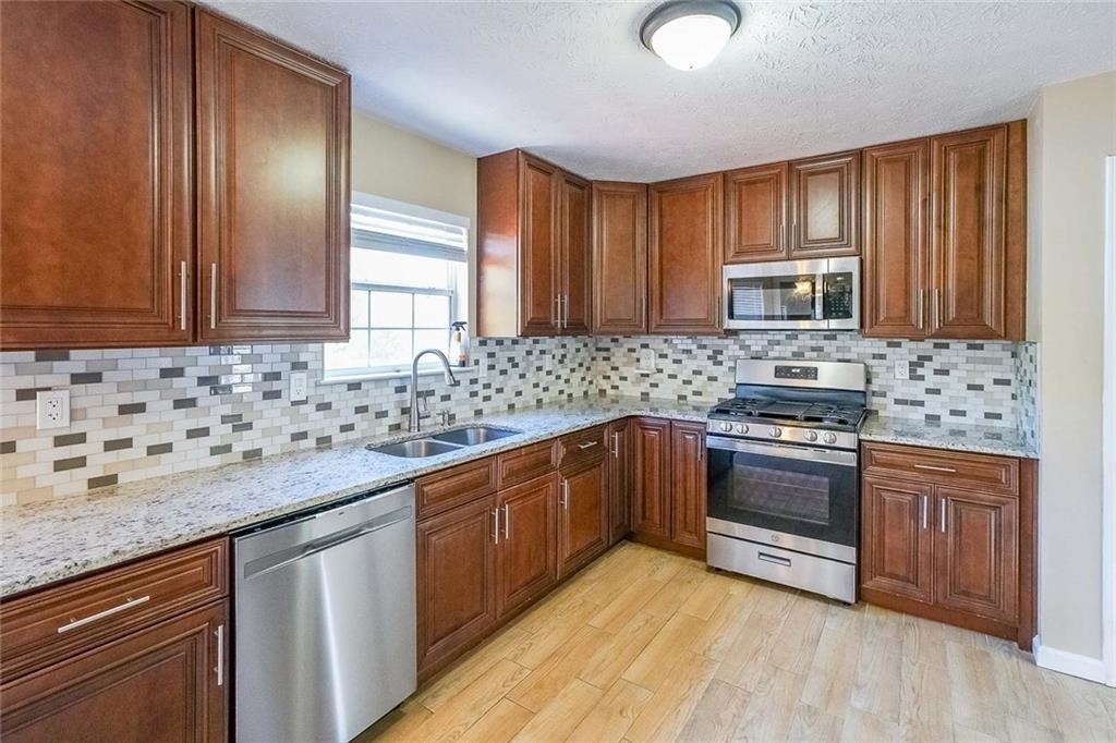 2470 Skylars Mill Way - Photo 14