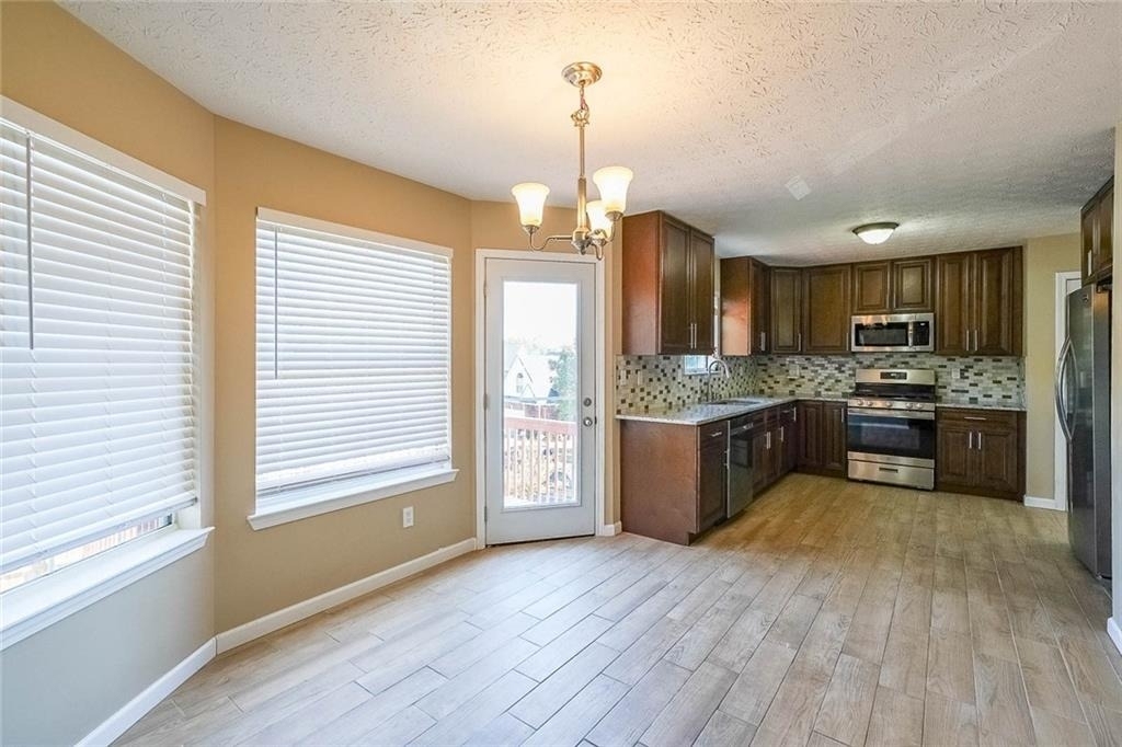 2470 Skylars Mill Way - Photo 18