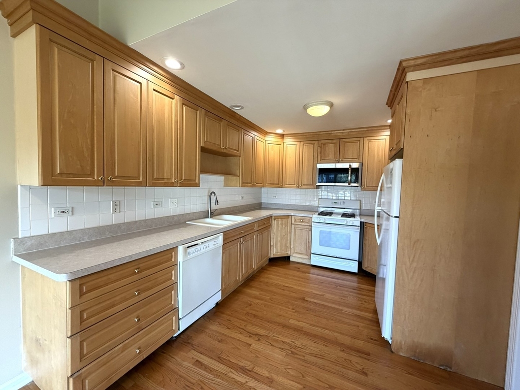 266 S Prospect Avenue - Photo 5