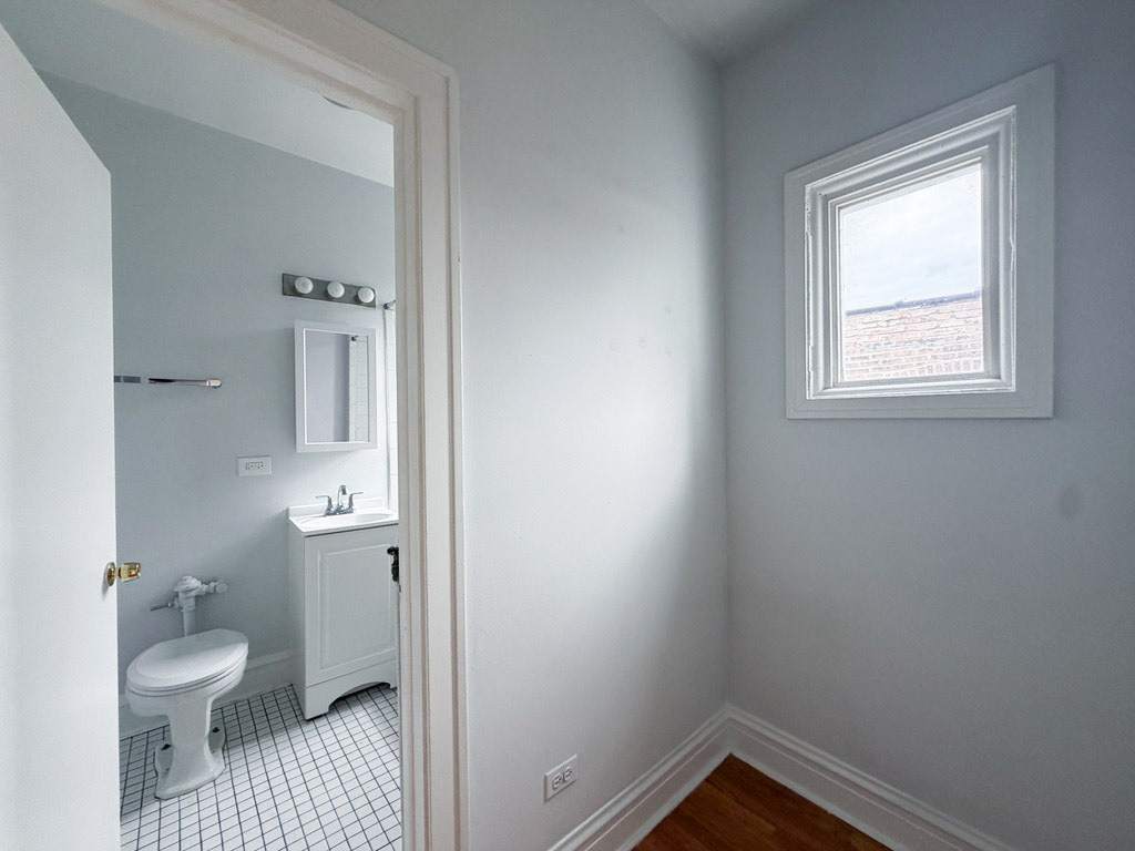 3449 N Elaine Place - Photo 9
