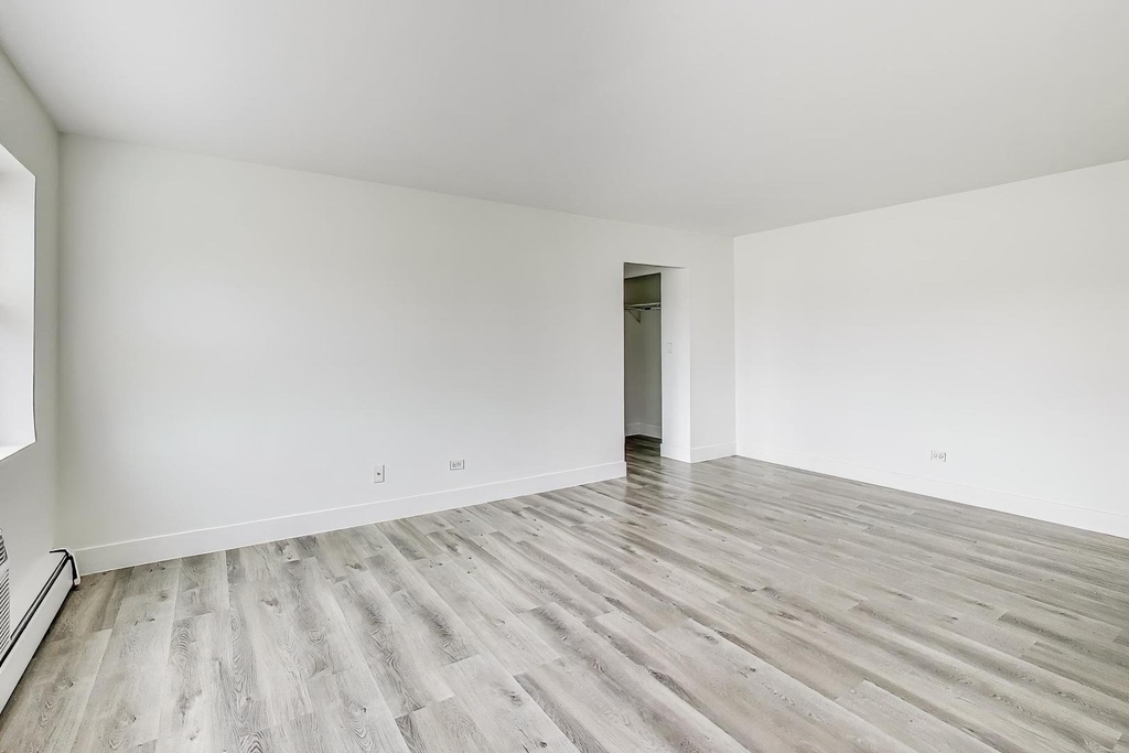 7250 N Western Avenue - Photo 6