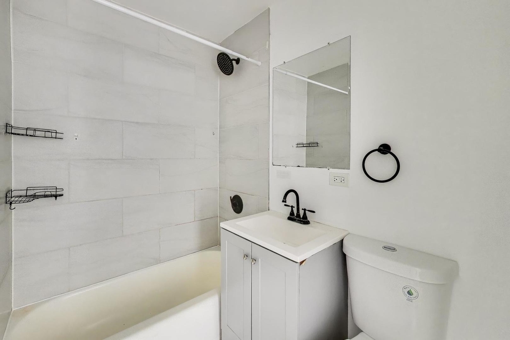 7250 N Western Avenue - Photo 11