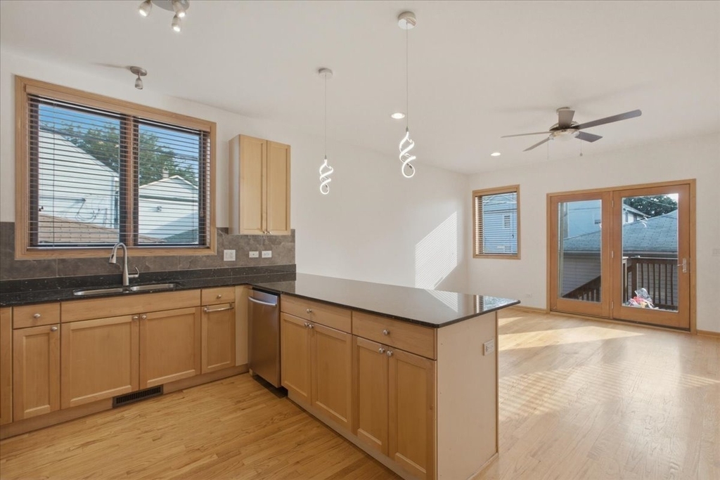 2911 S Farrell Street - Photo 7