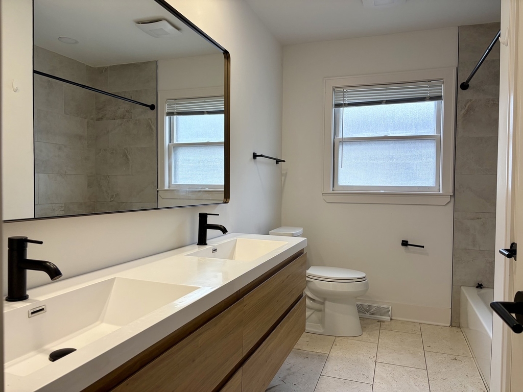 2538 W Arthur Avenue - Photo 18