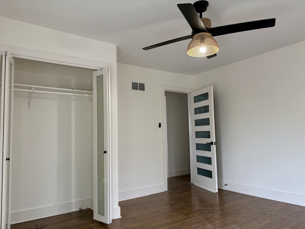 2538 W Arthur Avenue - Photo 7