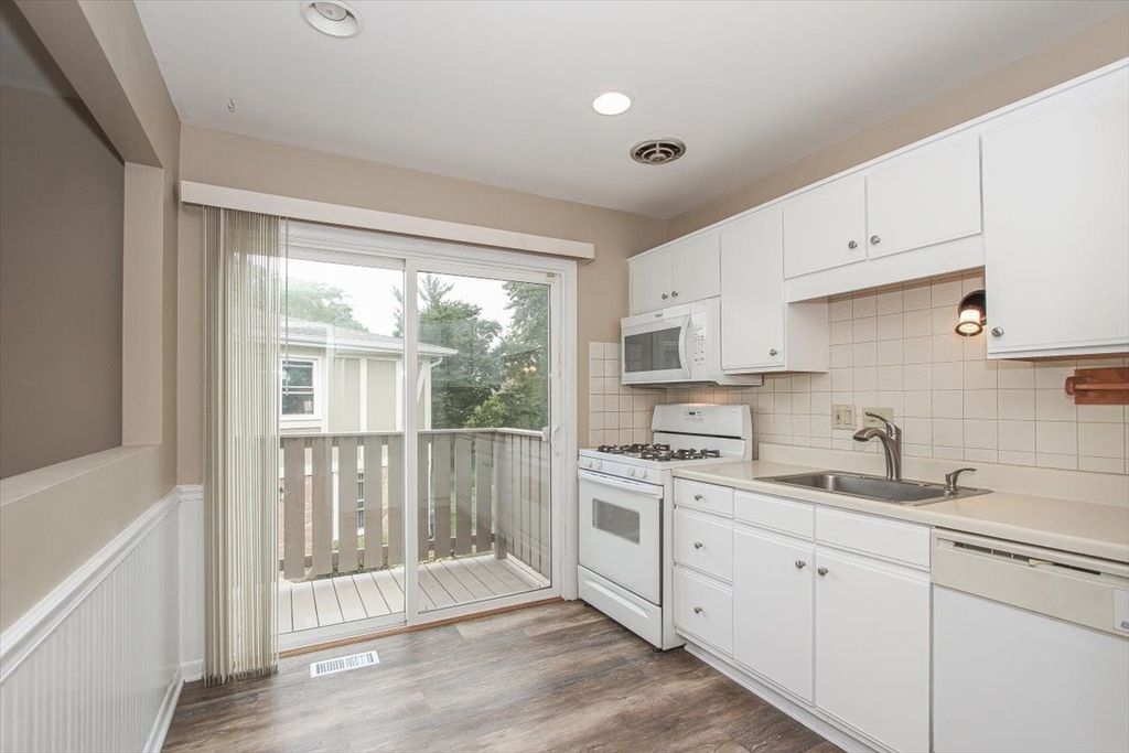 1063 Hampton Harbor - Photo 12