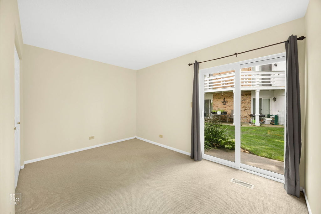 1081 Courtland Drive - Photo 10