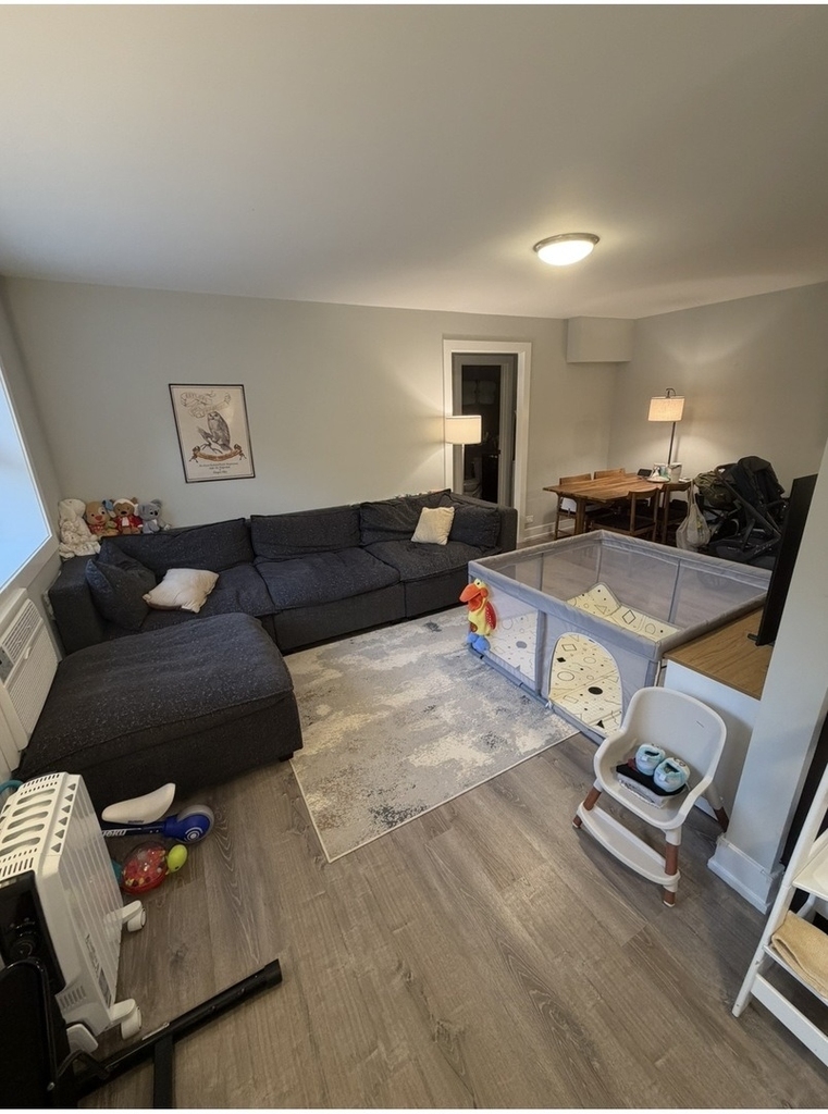 530 W Surf Street - Photo 8