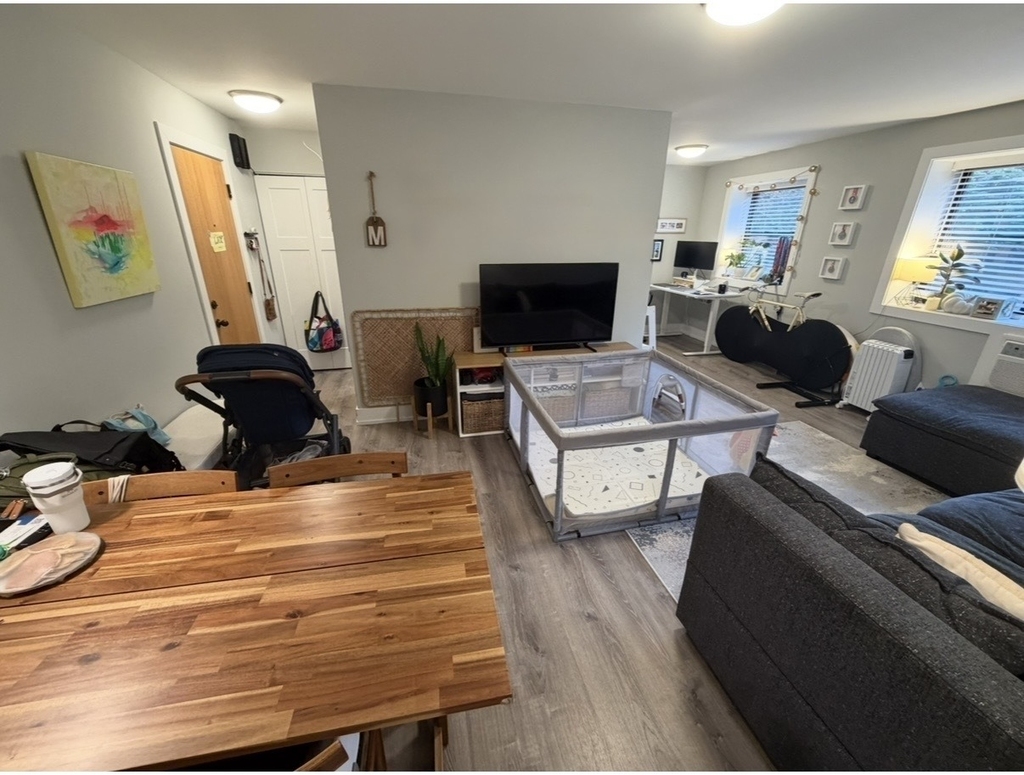 530 W Surf Street - Photo 11