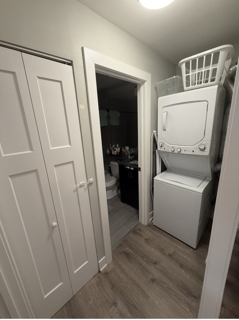 530 W Surf Street - Photo 12