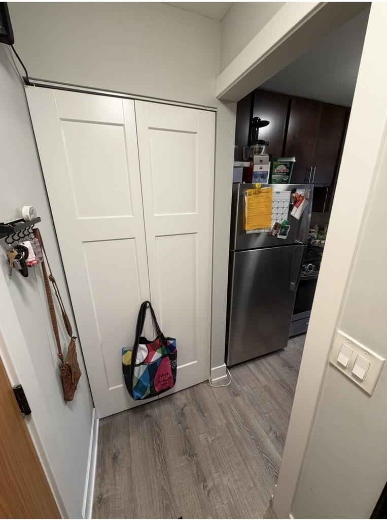 530 W Surf Street - Photo 4