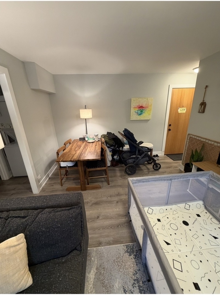 530 W Surf Street - Photo 10