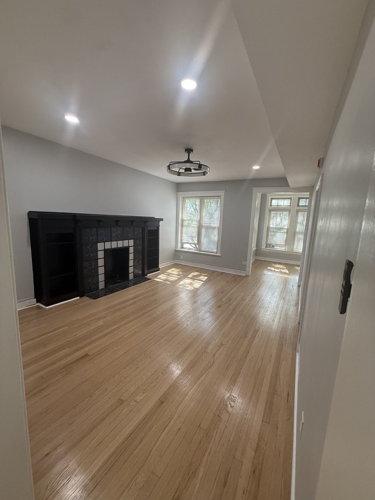 2230 E 70th Place - Photo 11