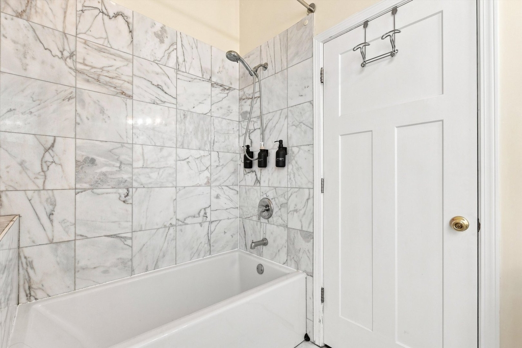4834 S Prairie Avenue - Photo 17