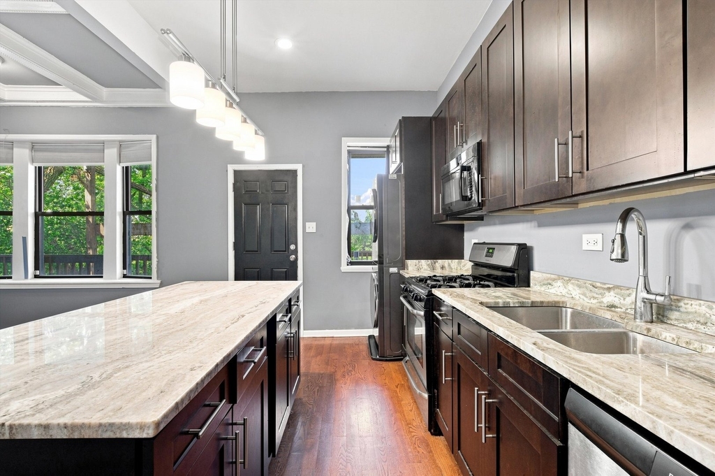 4834 S Prairie Avenue - Photo 22