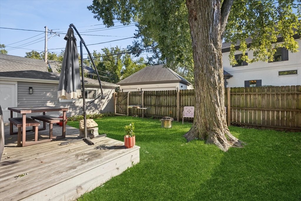 644 W Hinsdale Avenue - Photo 13