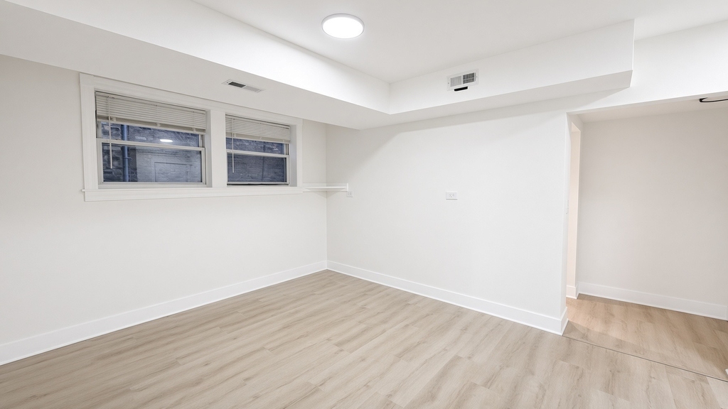 4347 W Irving Park Road - Photo 4