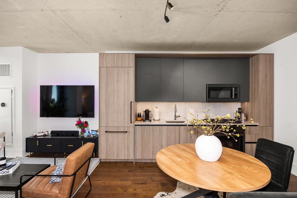 234 W Polk Street - Photo 6