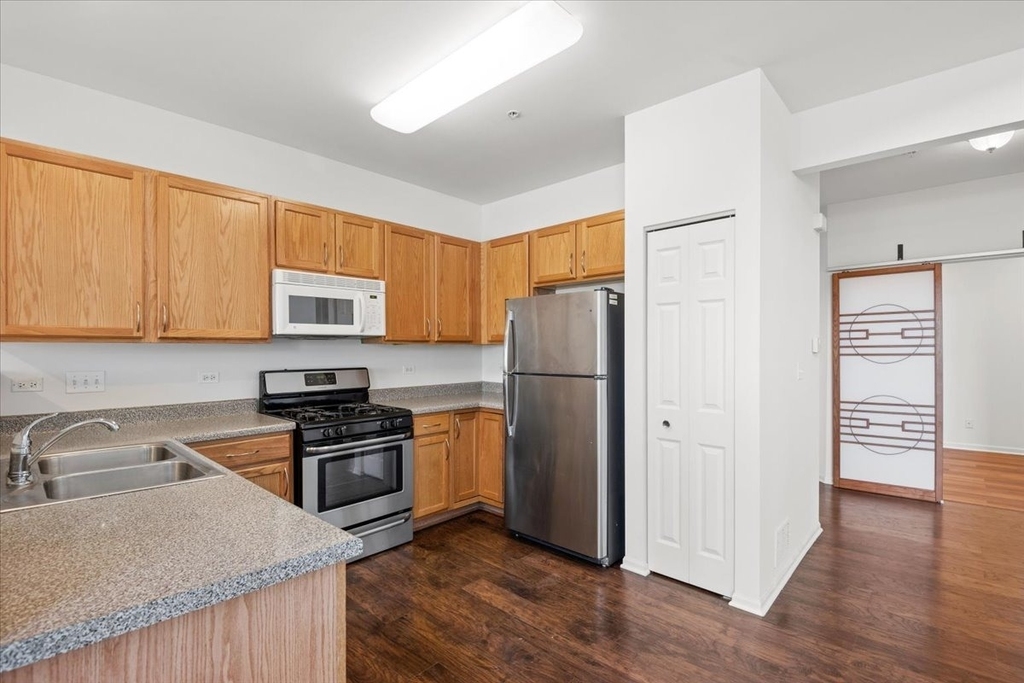 1690 Buckingham Drive - Photo 6