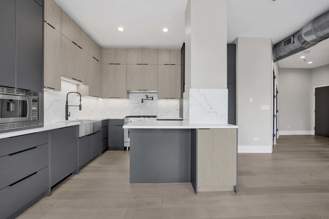23 N Green Street - Photo 2