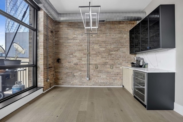 23 N Green Street - Photo 5