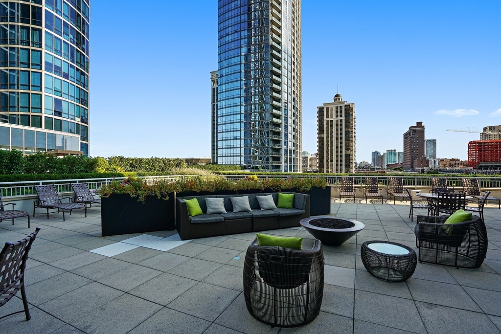 1201 S Prairie Avenue - Photo 27