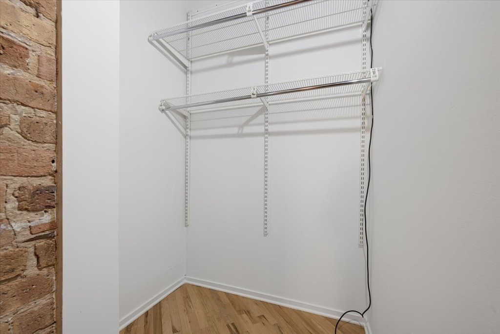 616 W Fulton Street - Photo 17