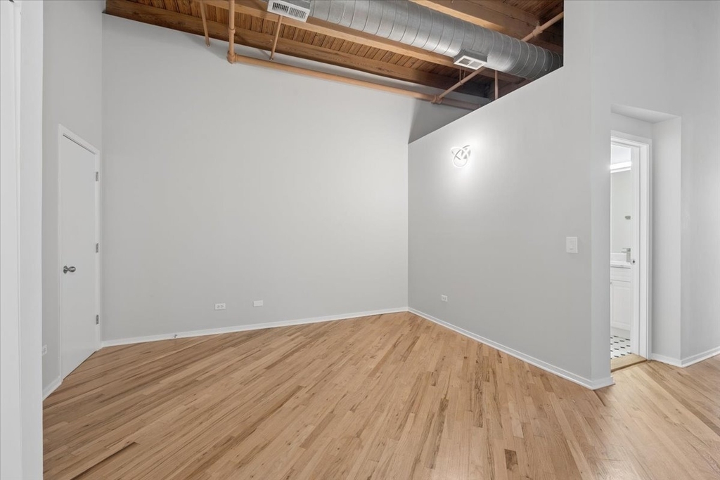 616 W Fulton Street - Photo 15